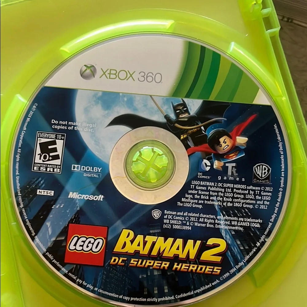 LEGO Batman 2: DC Super Heroes for Xbox 360 - Green Case EUC
